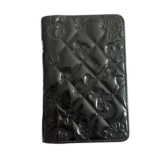 Authentic CHANEL Black Patent Leather Lucky Charms Passport Bifold Wallet & Box - Picture 3 of 15